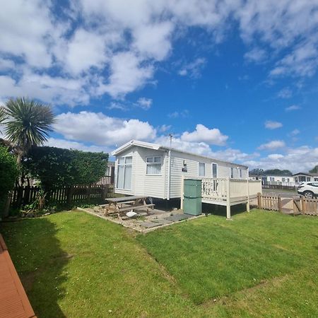 A22 Unity Beach Holiday Resort Unity Brean Sleeps 8 People 3 Bedrooms 1 Pet Stays Free Berrow Dış mekan fotoğraf