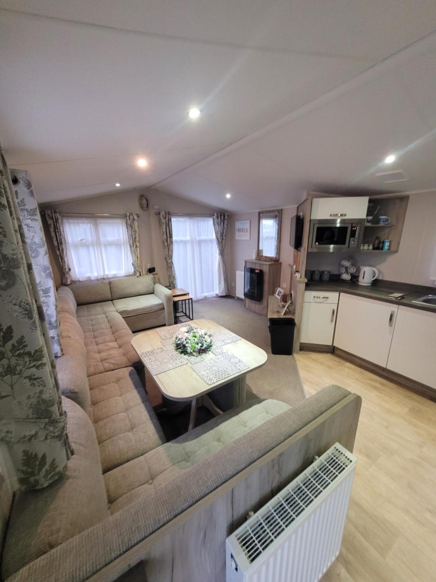 A22 Unity Beach Holiday Resort Unity Brean Sleeps 8 People 3 Bedrooms 1 Pet Stays Free Berrow Dış mekan fotoğraf