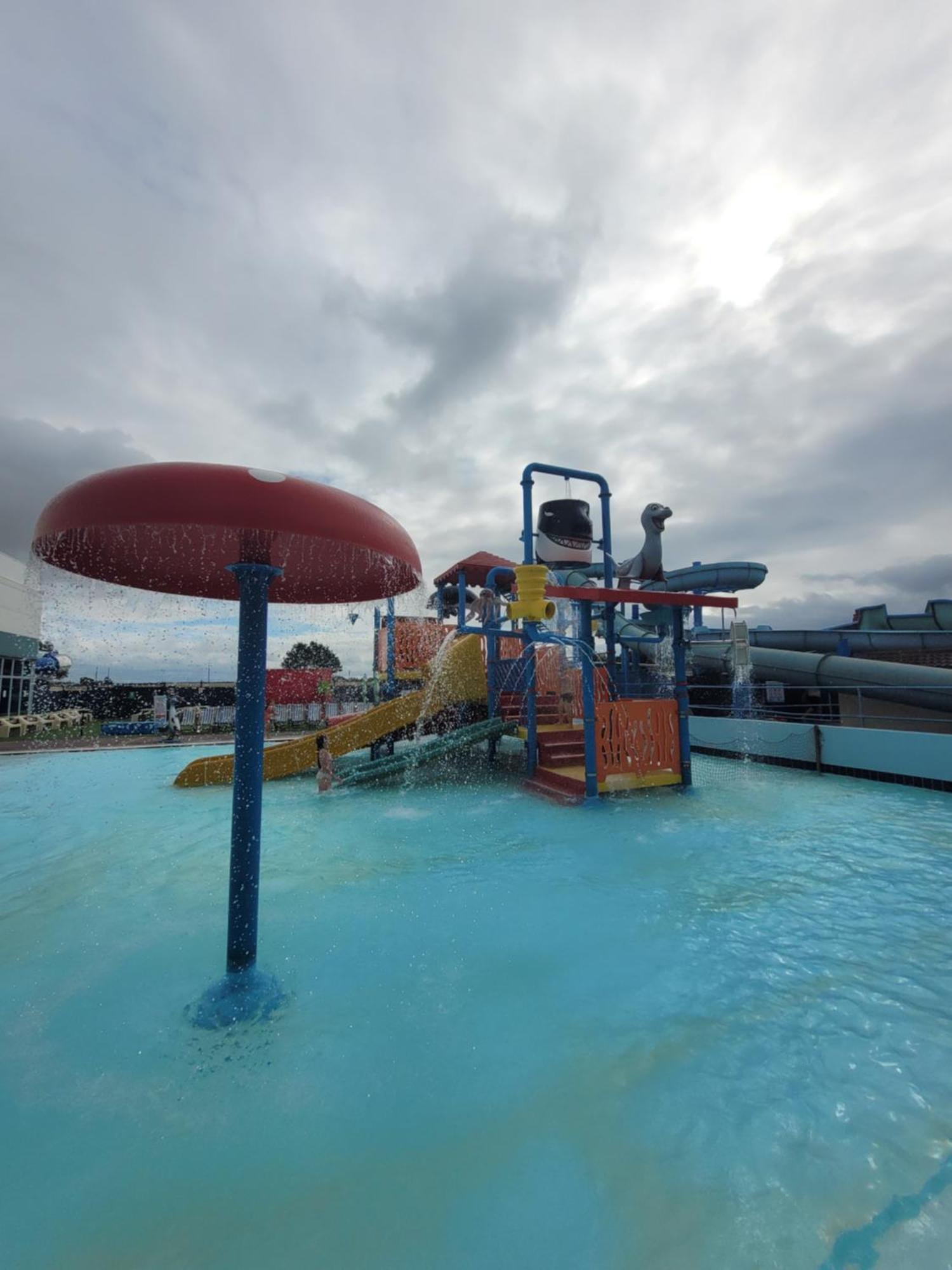 A22 Unity Beach Holiday Resort Unity Brean Sleeps 8 People 3 Bedrooms 1 Pet Stays Free Berrow Dış mekan fotoğraf